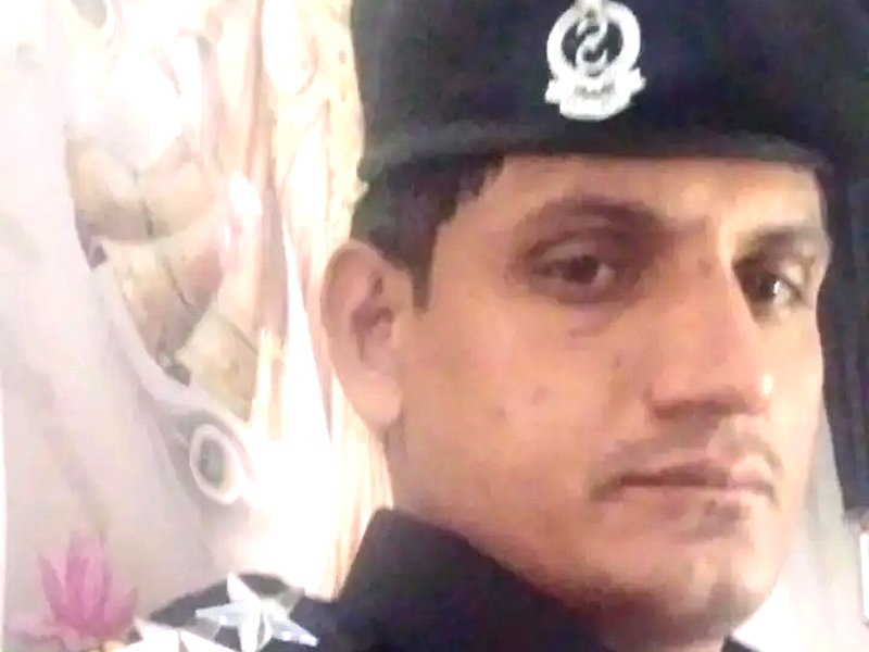 Security Guard in Official Uniform – Jaipur